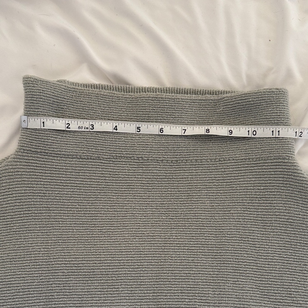 Free People Light Gray Turtleneck Sweater Women’s Size Large Cozy Knit - Picture 5 of 8